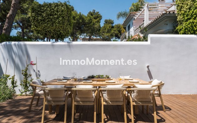 Resale - Villa - Marbella - Nueva Andalucía