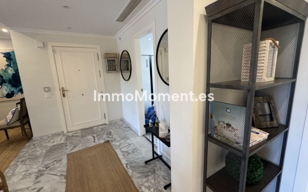 Wiederverkauf - Wohnung - Marbella - Guadalmina Baja