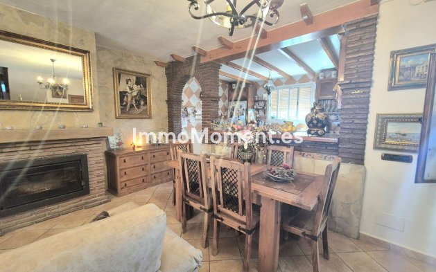 Reventa - Villa - Interior  - Alhaurín el Grande Centro