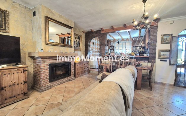 Reventa - Villa - Interior  - Alhaurín el Grande Centro