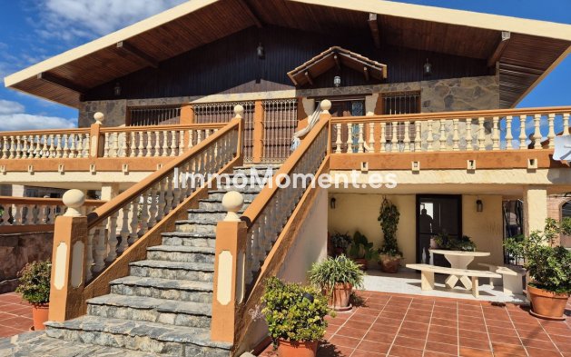 Reventa - Casa de campo - Interior  - Coín