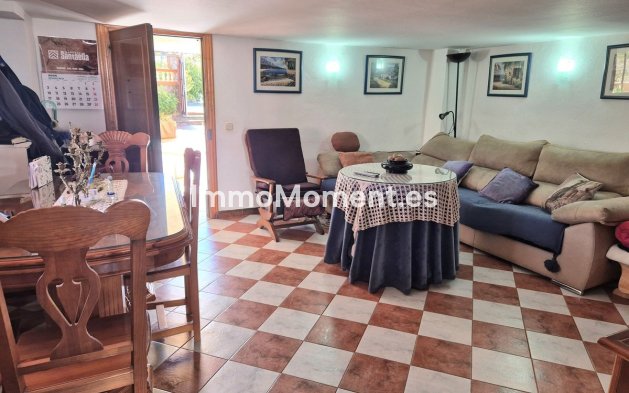 Reventa - Casa de campo - Interior  - Coín