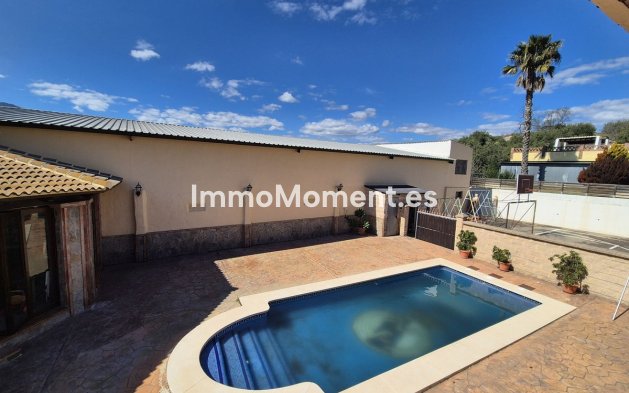 Reventa - Casa de campo - Interior  - Coín