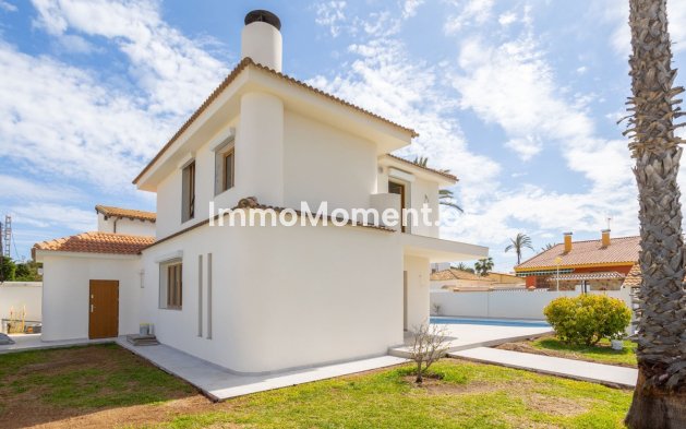 Resale - Villa - Orihuela - Cabo Roig