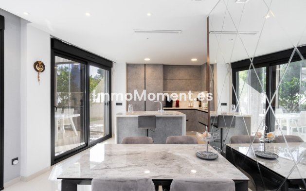 Resale - Villa - Orihuela - Villamartin