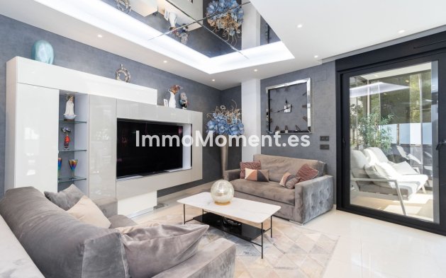 Resale - Villa - Orihuela - Villamartin