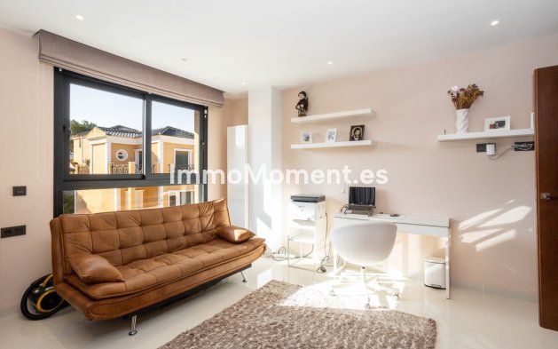 Resale - Villa - Orihuela - Villamartin