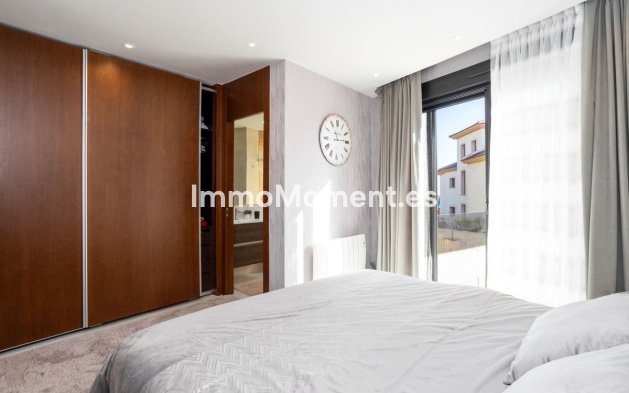 Resale - Villa - Orihuela - Villamartin