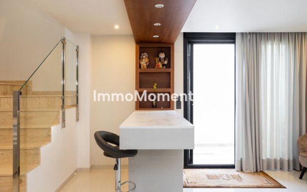 Resale - Villa - Orihuela - Villamartin