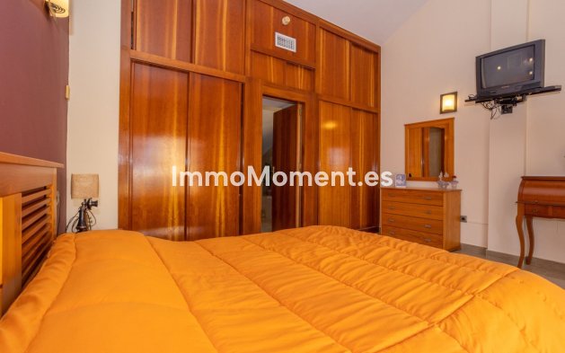 Resale - Villa - Cartagena - Playa Honda