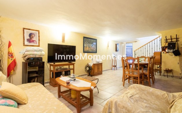 Resale - Villa - Cartagena - Playa Honda