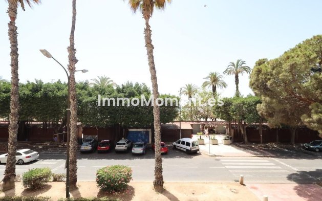 Wiederverkauf - Wohnung - Torrevieja - Torrevieja Centro