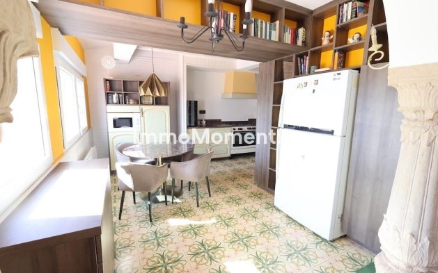 Resale - Villa - Orihuela - Villamartin