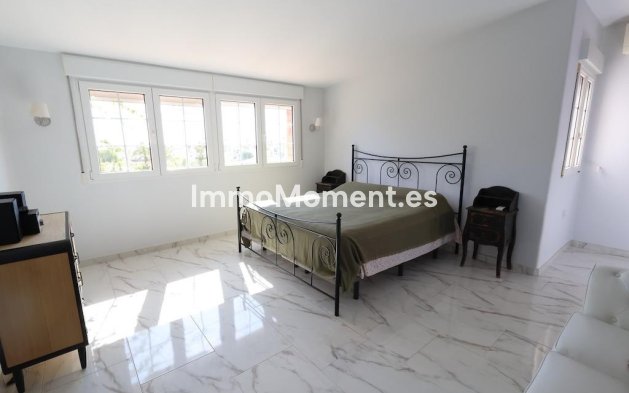 Resale - Villa - Orihuela - Villamartin