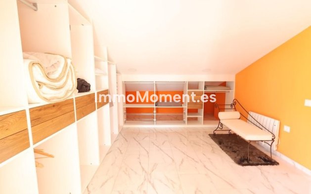 Resale - Villa - Orihuela - Villamartin