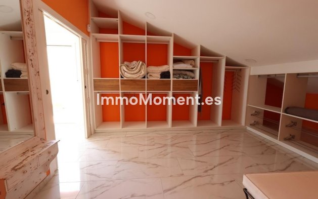 Resale - Villa - Orihuela - Villamartin