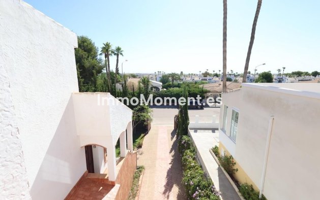 Resale - Villa - Orihuela - Villamartin