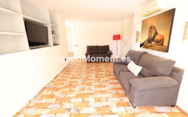 Resale - Villa - Orihuela - Villamartin