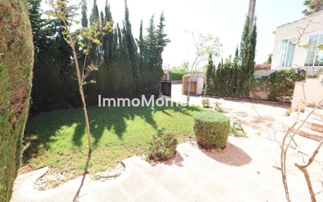 Resale - Villa - Orihuela - Villamartin