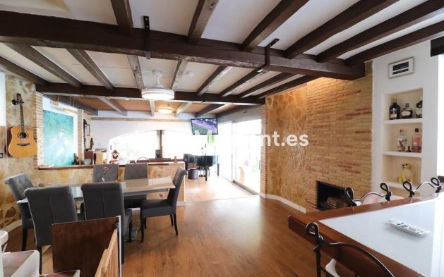 Wiederverkauf - Villa - Orihuela - Orihuela Costa