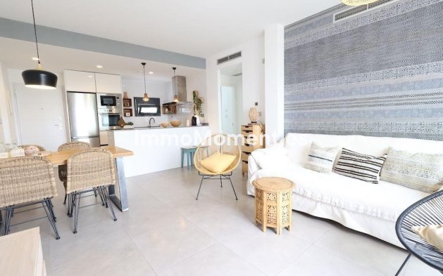 Resale - Villa - Pilar de la Horadada - Pilar de la Horadada Centro