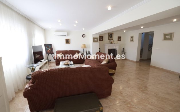 Revente - Villa - Torrevieja - Torrevieja Centro