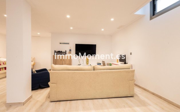 Wiederverkauf - Villa - Orihuela - Orihuela Costa