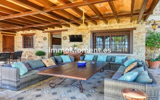 Wiederverkauf - Landhaus -   Inländisch - Alhaurín de la Torre