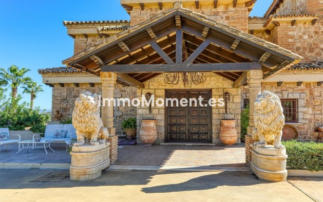 Wiederverkauf - Landhaus -   Inländisch - Alhaurín de la Torre