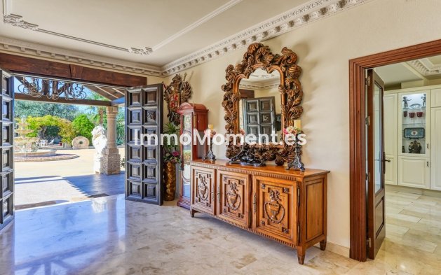 Wiederverkauf - Landhaus -   Inländisch - Alhaurín de la Torre