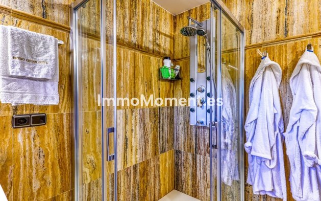 Wiederverkauf - Landhaus -   Inländisch - Alhaurín de la Torre