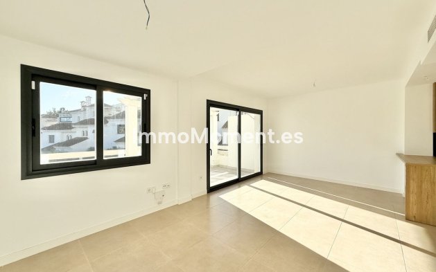 Wiederverkauf - Reihenhaus - Estepona  - Atalaya