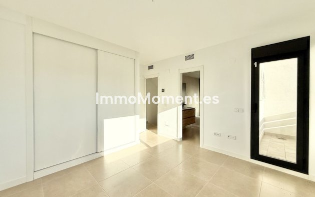 Wiederverkauf - Reihenhaus - Estepona  - Atalaya