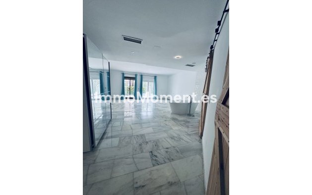 Reventa - Apartamento - Marbella - Marbella Centro