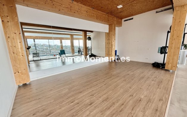 Reventa - Apartamento - Benahavís - Benahavís Centro