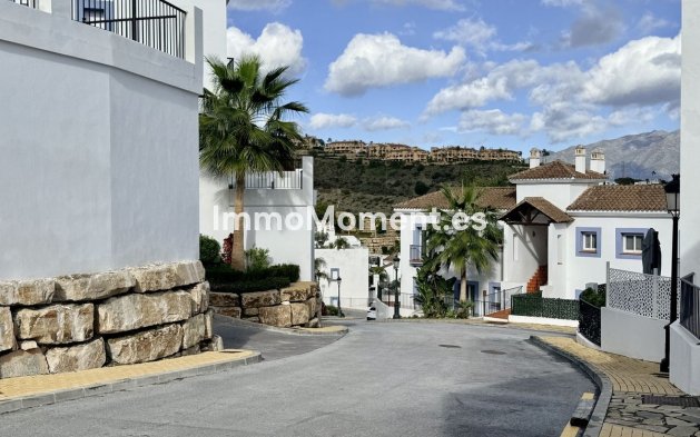 Reventa - Apartamento - Benahavís - Benahavís Centro