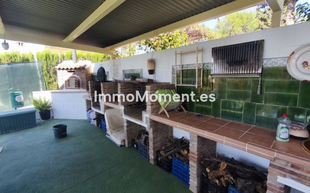 Wiederverkauf - Landhaus -   Inländisch - Monda