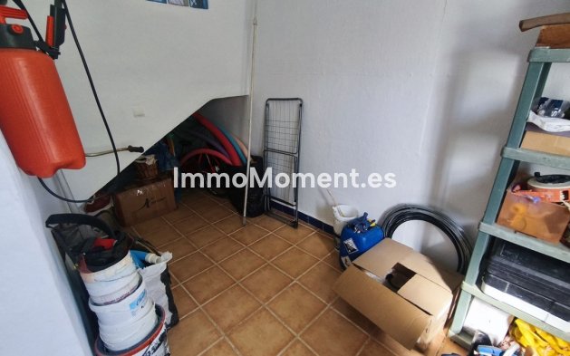 Wiederverkauf - Landhaus -   Inländisch - Monda