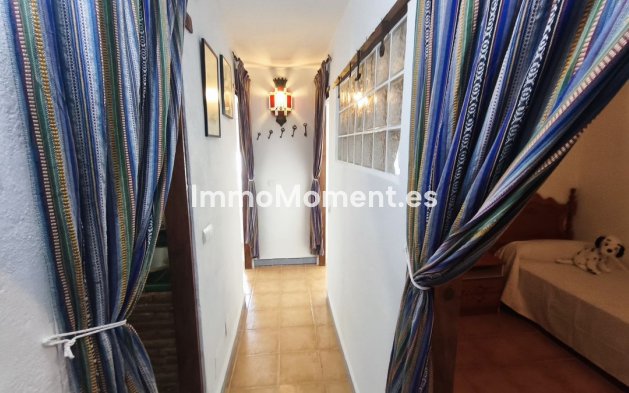 Wiederverkauf - Landhaus -   Inländisch - Monda