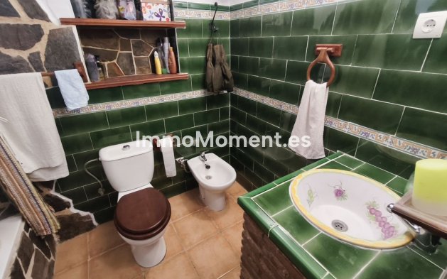 Wiederverkauf - Landhaus -   Inländisch - Monda