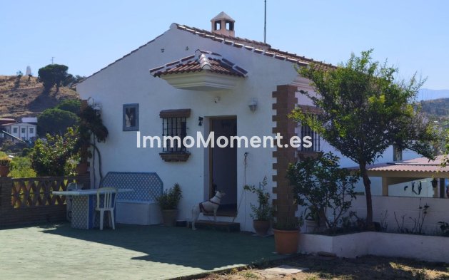 Wiederverkauf - Landhaus -   Inländisch - Monda