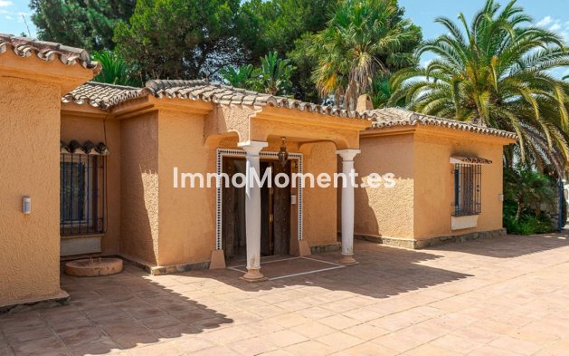 Resale - Villa - Estepona - New Golden Mile