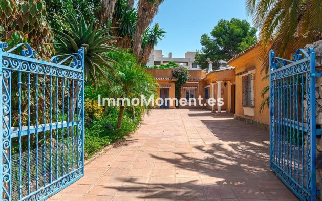 Resale - Villa - Estepona - New Golden Mile