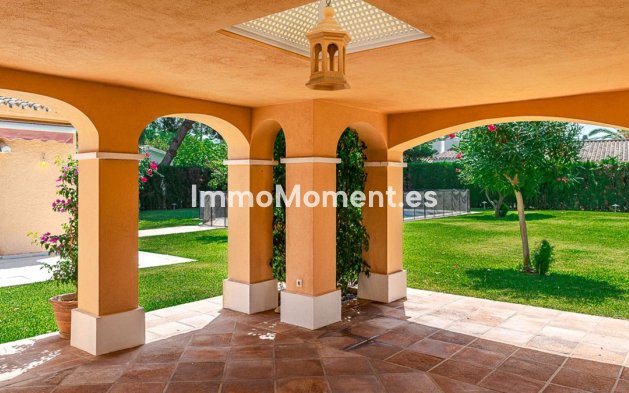 Resale - Villa - Estepona - New Golden Mile