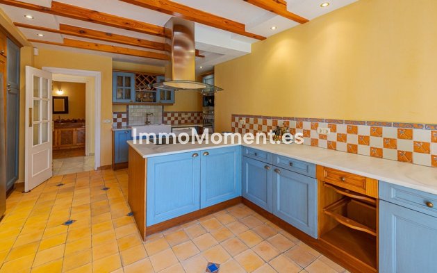 Resale - Villa - Estepona - New Golden Mile