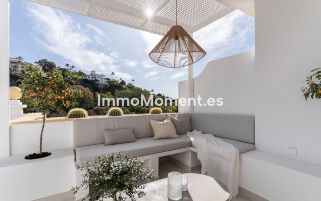 Resale - Apartment - Benahavís - La Quinta