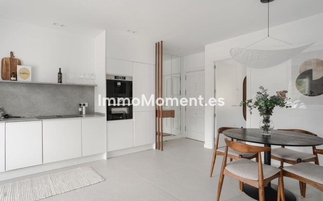 Resale - Apartment - Benahavís - La Quinta