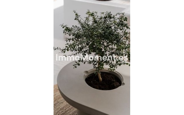 Resale - Apartment - Benahavís - La Quinta