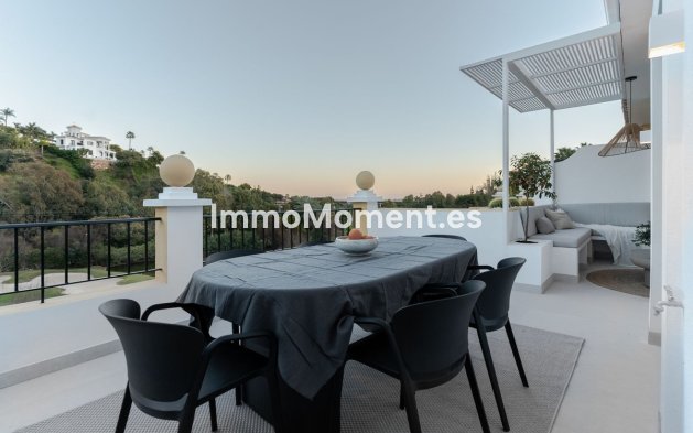 Resale - Apartment - Benahavís - La Quinta