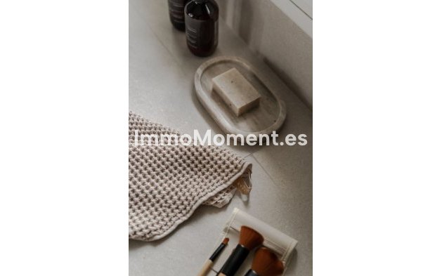 Resale - Apartment - Benahavís - La Quinta